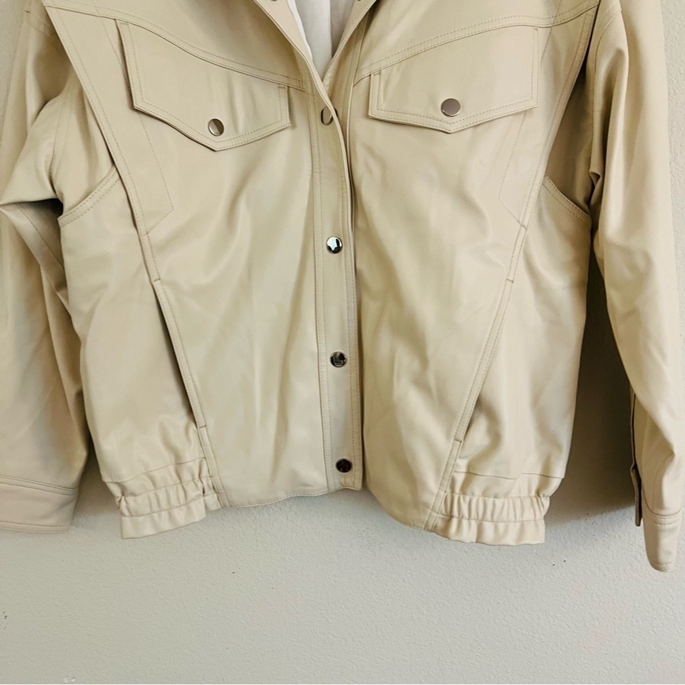 AG Adriano Goldschmied Women's Cream Button Up Bomber Jacket Size Small - Picture 4 of 6